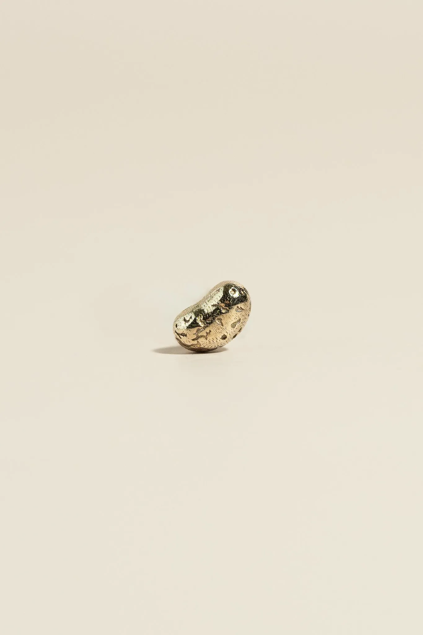 14K Gold Frijolito Mini Stud
