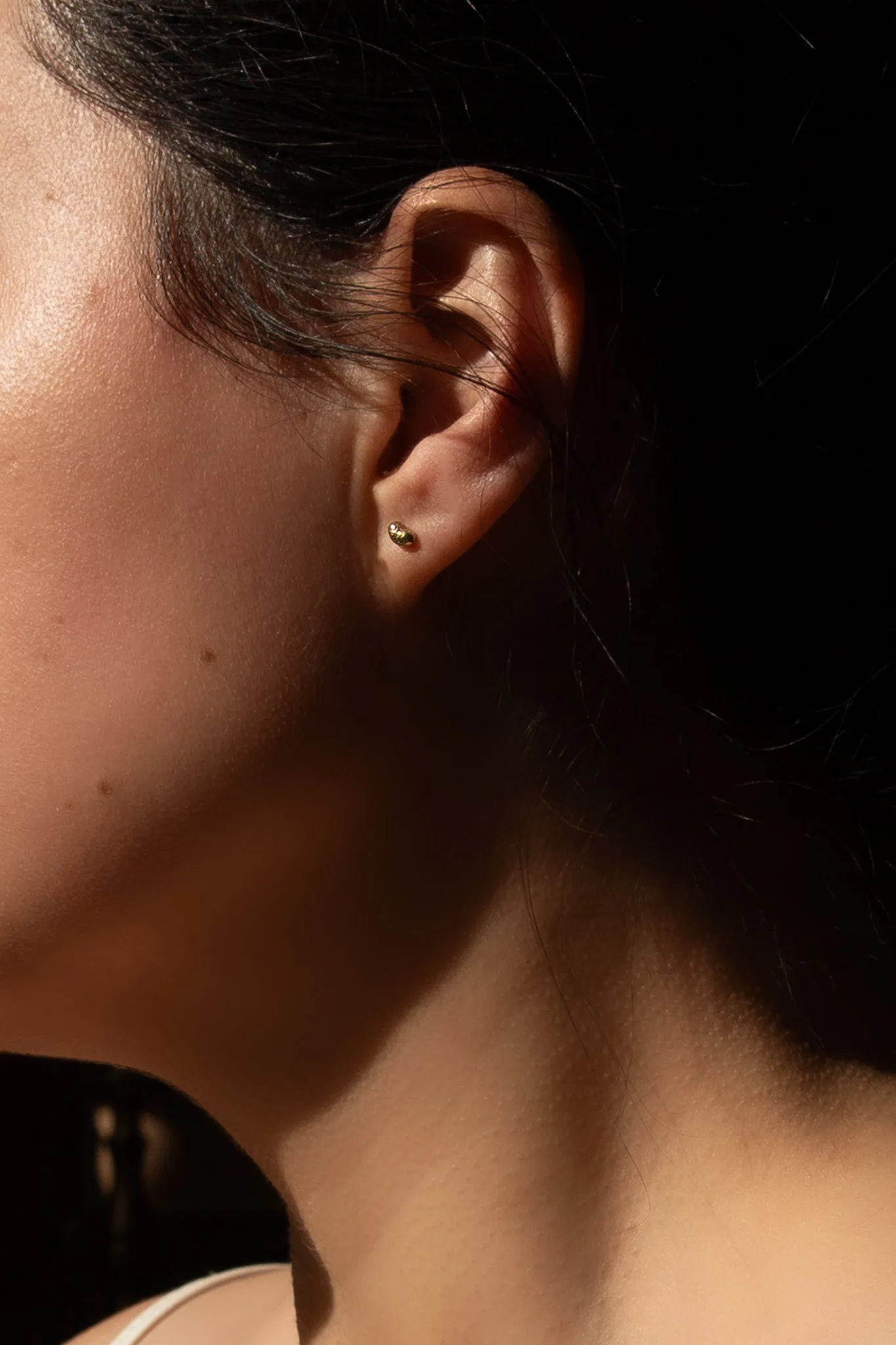 14K Gold Frijolito Mini Stud
