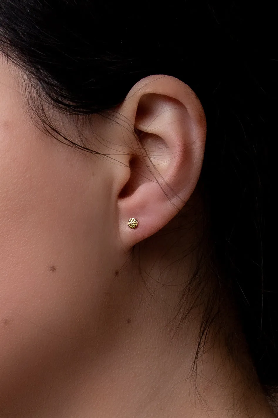 14K Mini Concha Stud