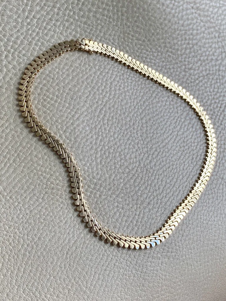 1971 Winged Brick Link Flat Lay Collar Necklace in 14k Gold - Finnish Vintage - 18 inch length