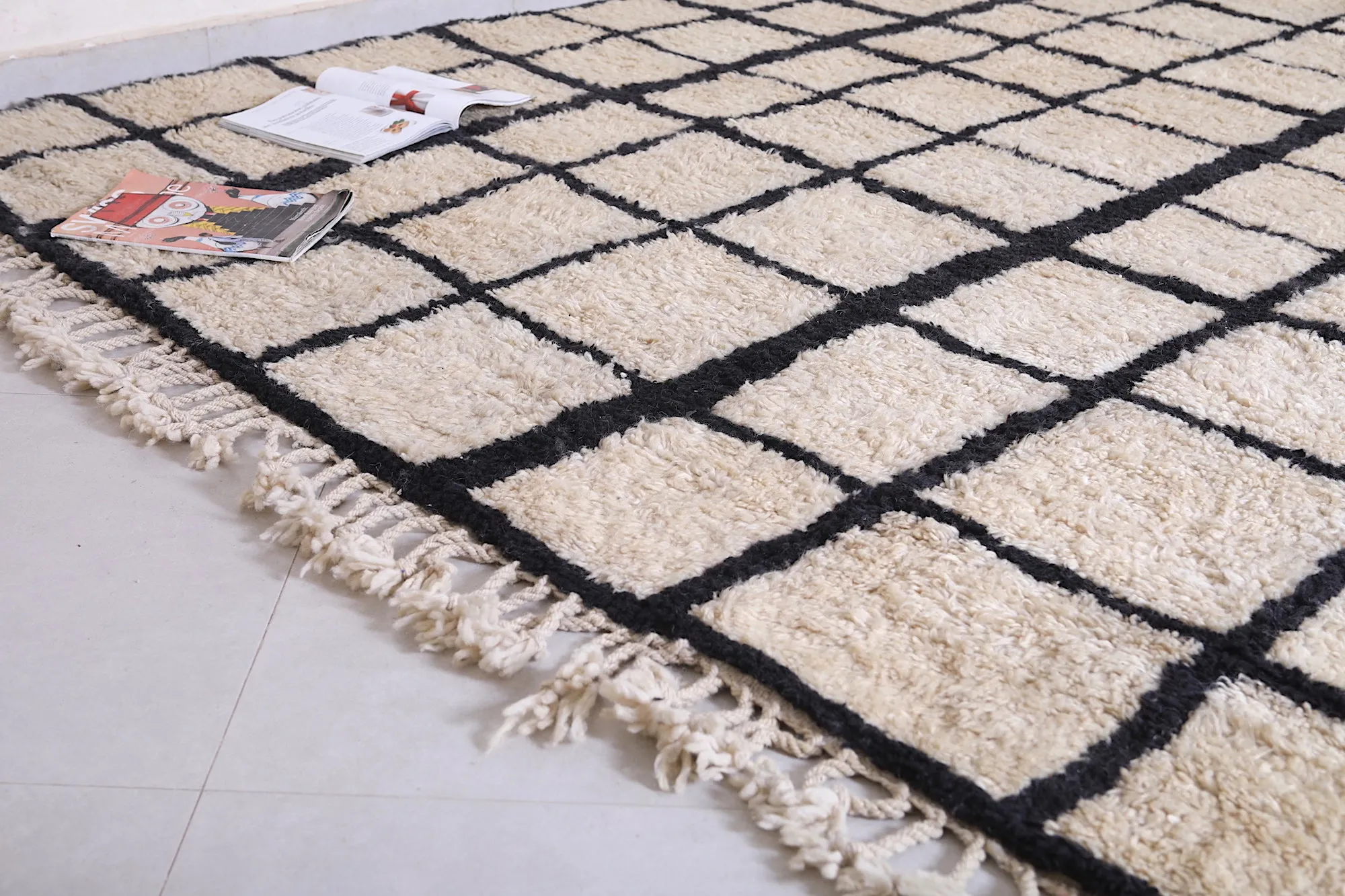Authentic Moroccan rug - Berber rug - Grid rug