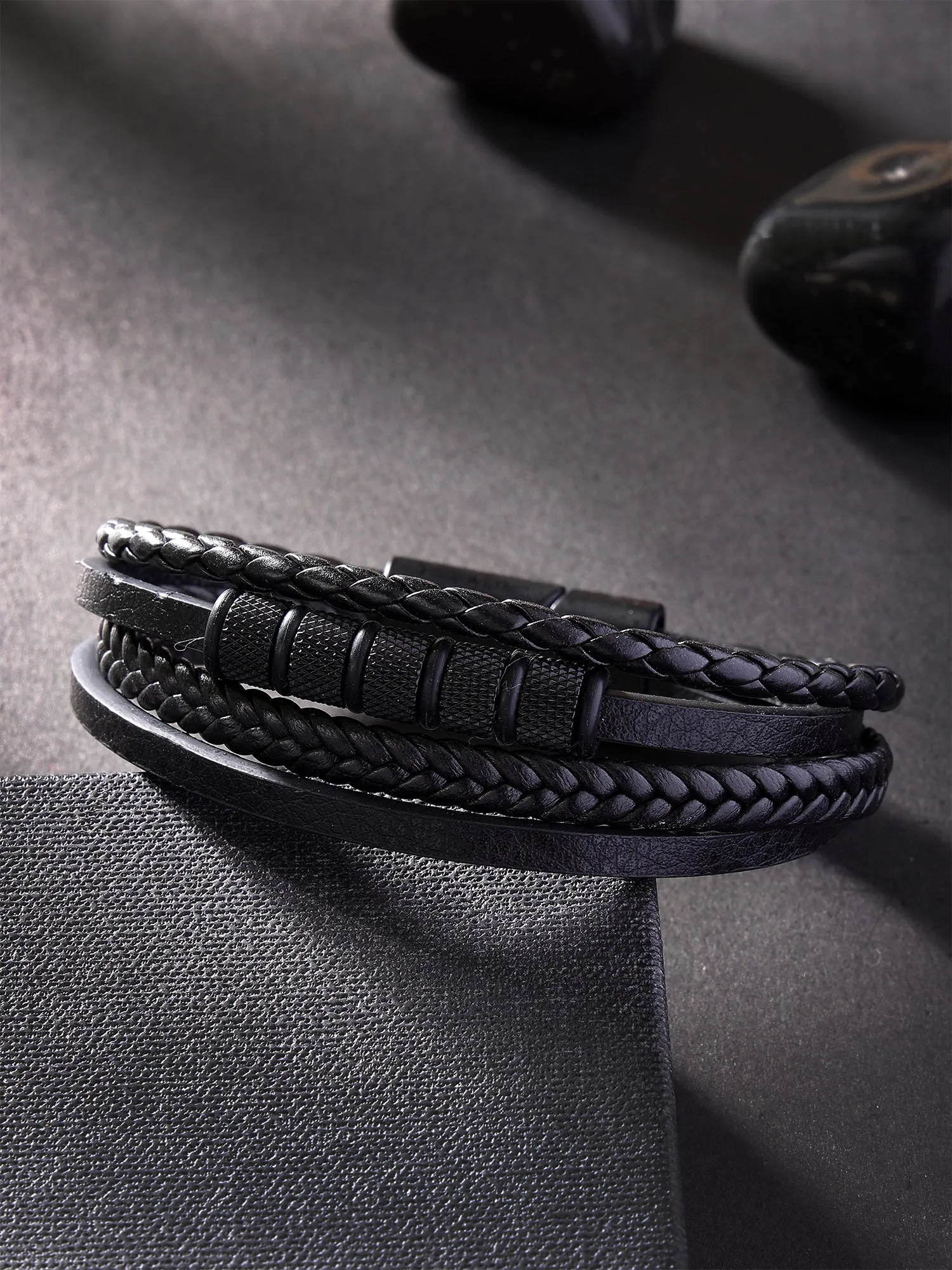 Bohey by KARATCART Black and Silver Link Bracelet for Men