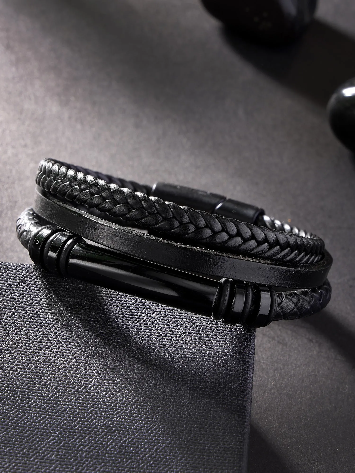 Bohey by KARATCART Black and Silver Link Bracelet for Men