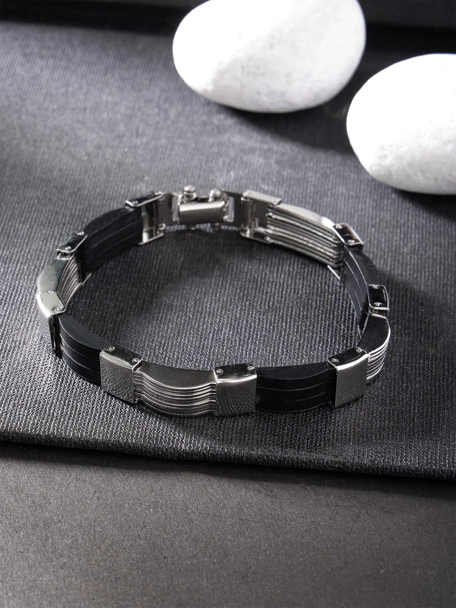 Bohey by KARATCART Black and Silver Link Bracelet for Men