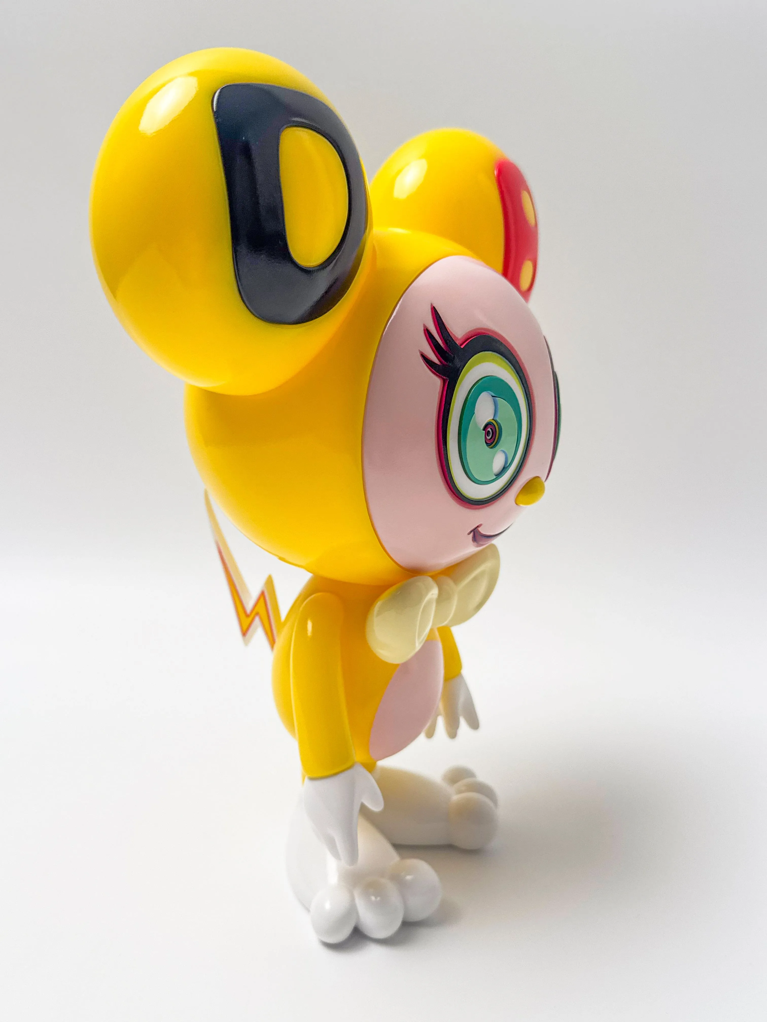 DOB-Kun Yellow Figure Box Set (Hand-embellished   Signed)