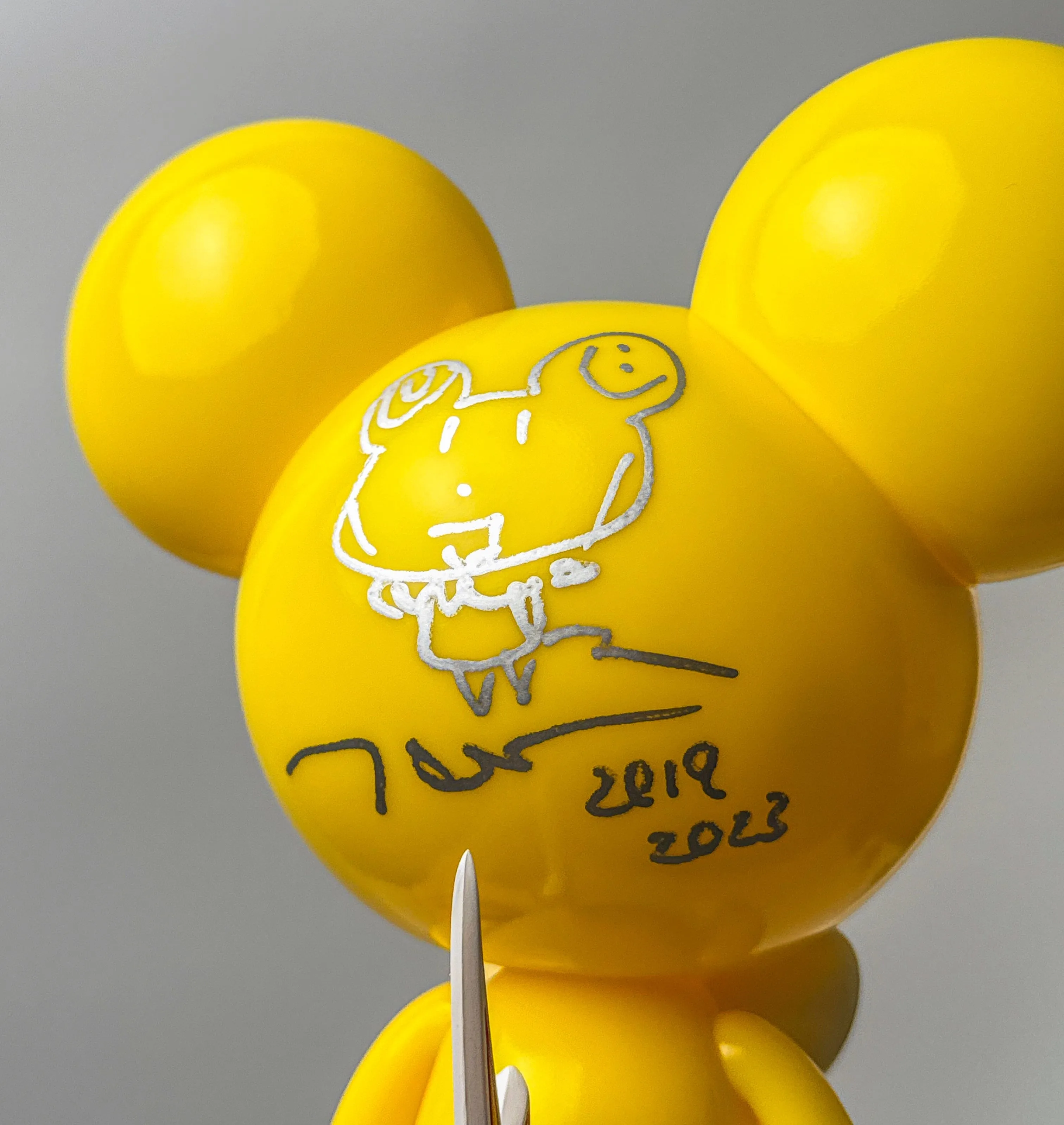 DOB-Kun Yellow Figure Box Set (Hand-embellished   Signed)