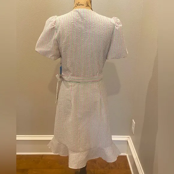 Draper James RSVP Puff Sleeve Wrap Ruffled Pink Green Seersucker M NWT
