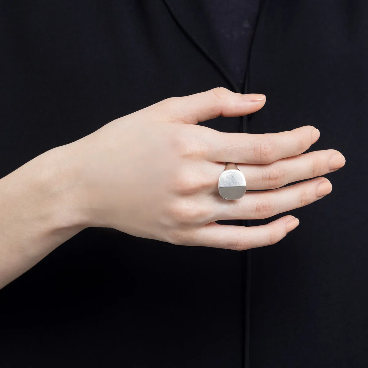 EQUINOX-Pyramid Ring Medium size