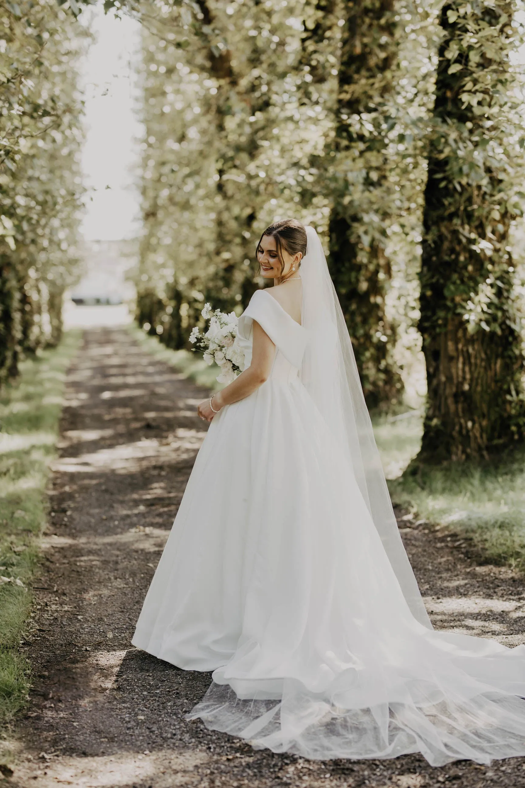 Extra Long Royal Wedding Veil, Single Tier Raw Edge Bridal Veil