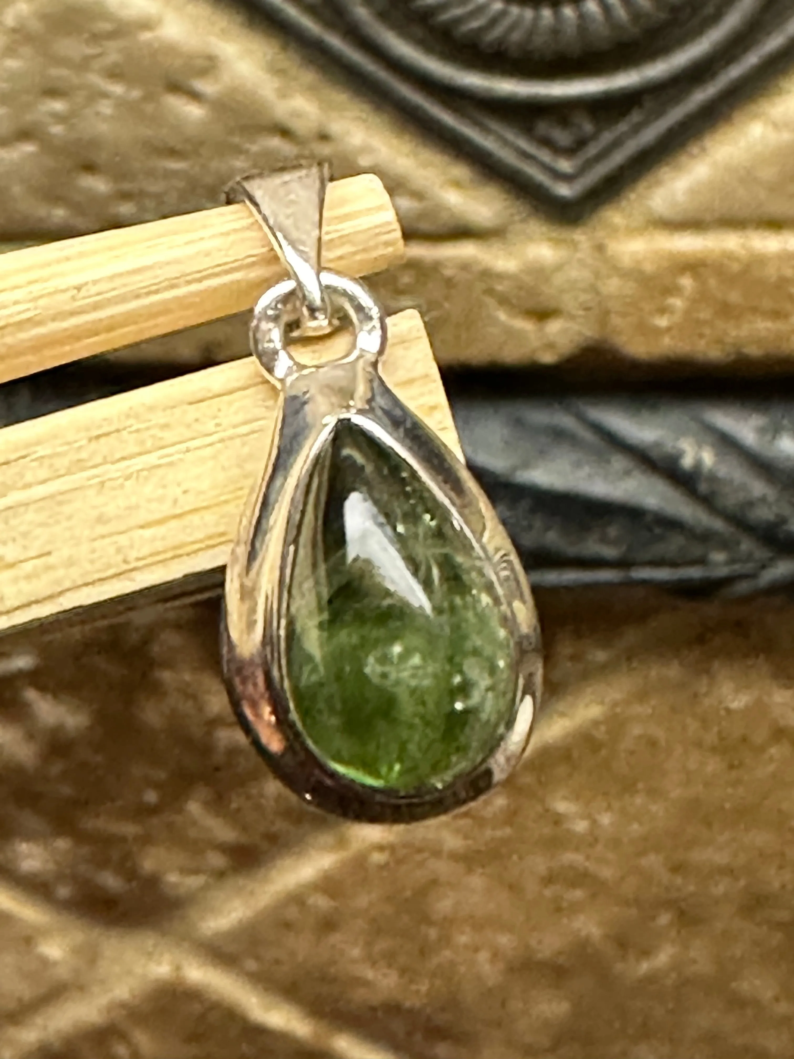 Genuine Green Tourmaline 925 Solid Sterling Silver Pendant 22mm