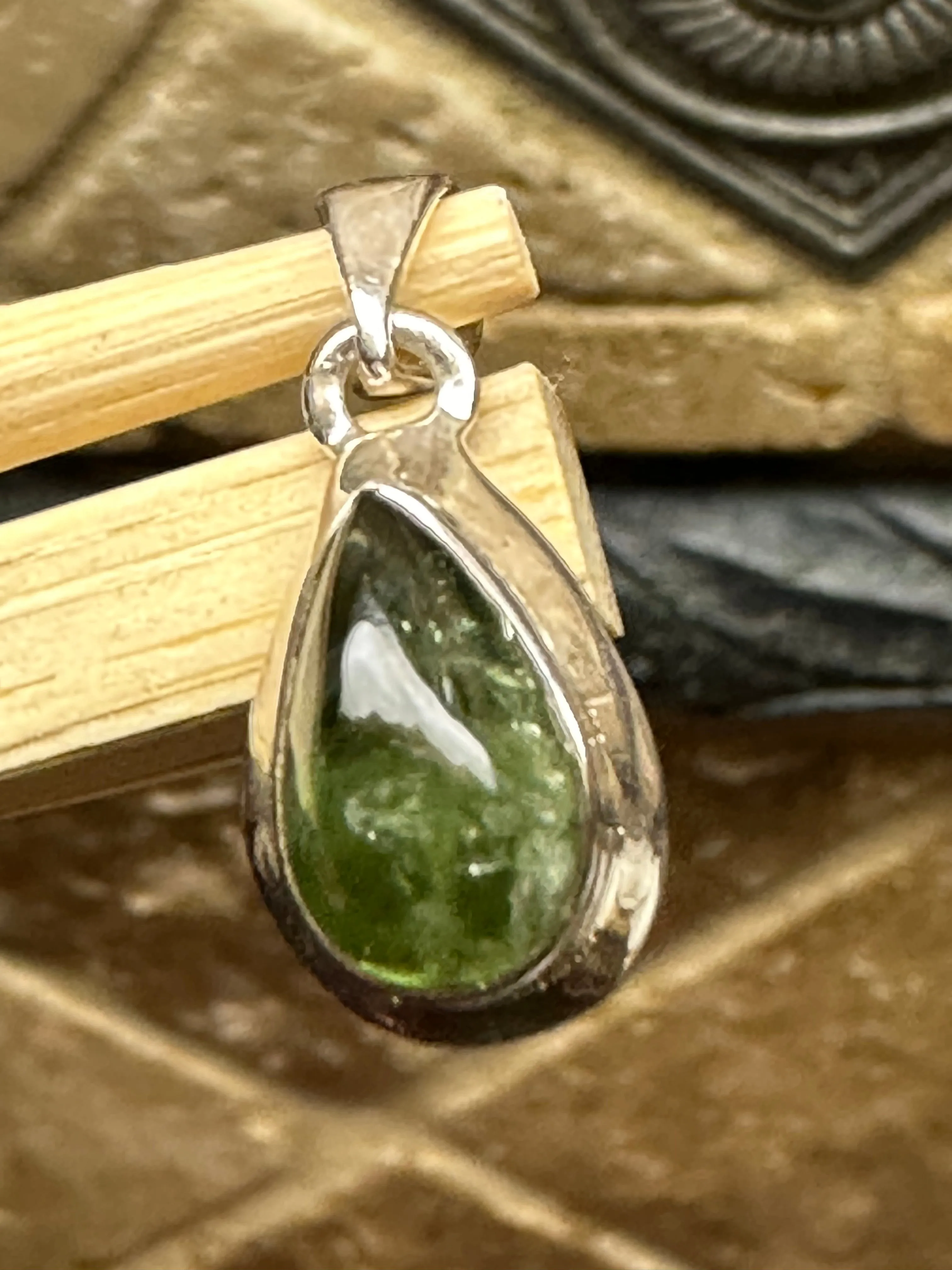 Genuine Green Tourmaline 925 Solid Sterling Silver Pendant 22mm