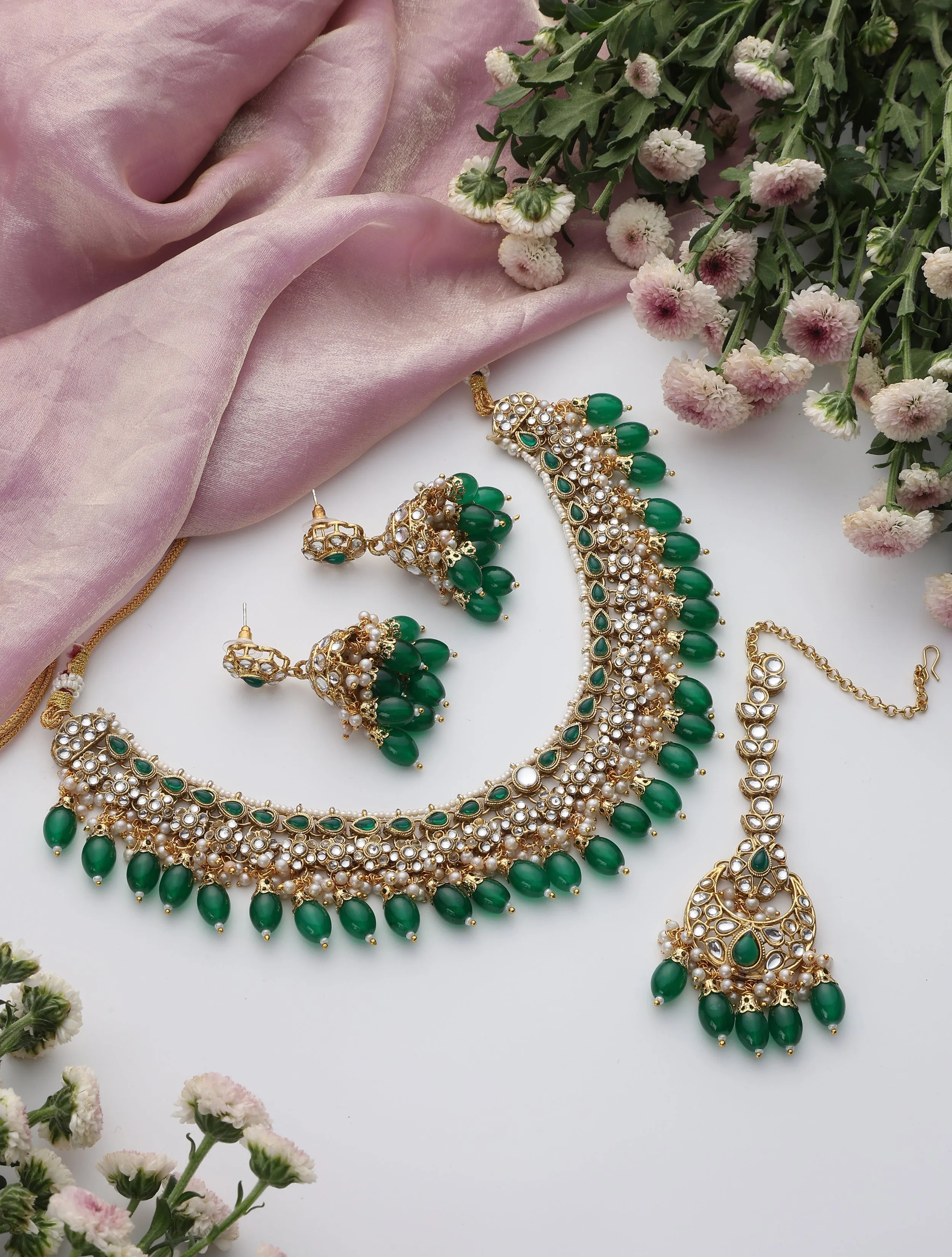 Green Color Kundan Necklace, Earring and Maang Teeka Set