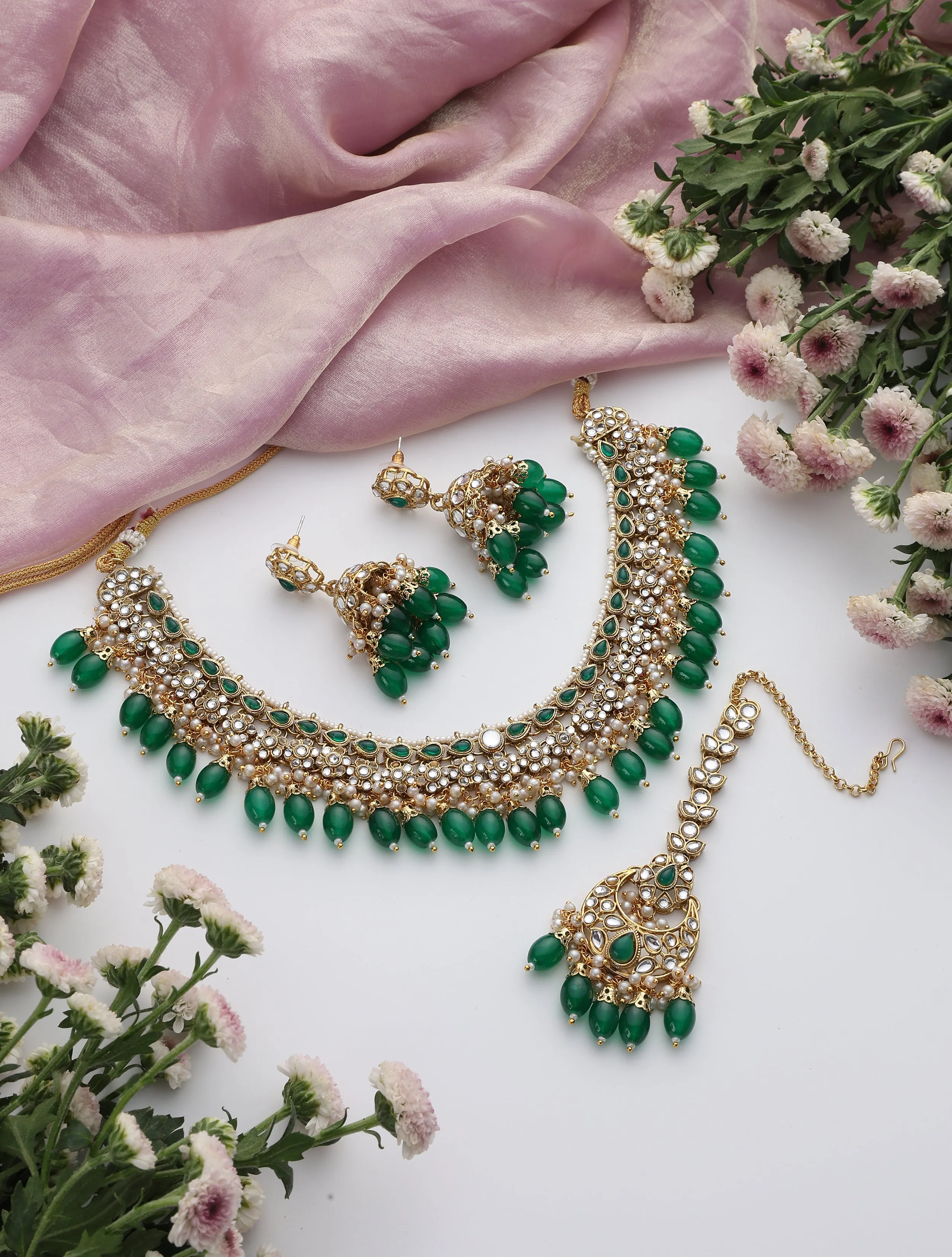 Green Color Kundan Necklace, Earring and Maang Teeka Set