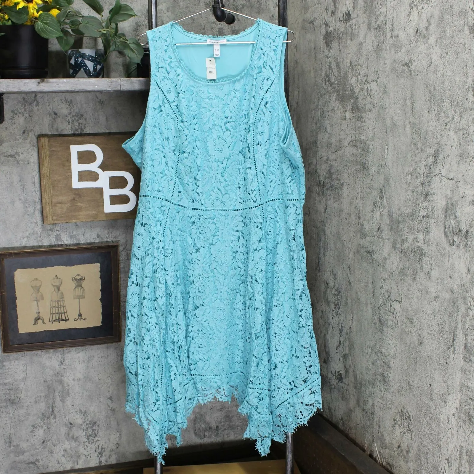 Isaac Mizrahi Live! Plus Size Handkerchief Hem Floral Lace Midi Dress