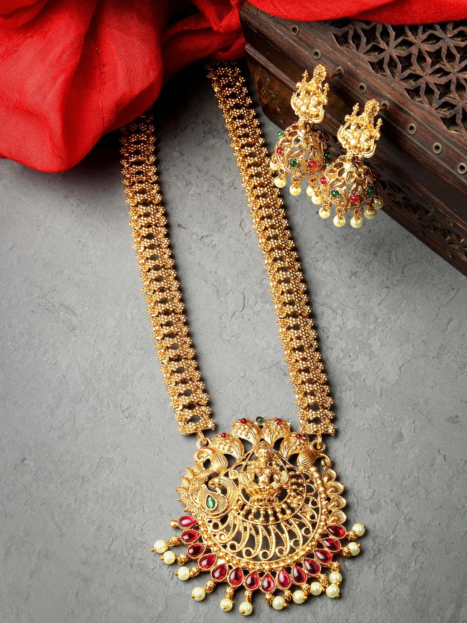 Karatcart Gold Plated Red Stone Laxmi Mata Rani Haar Temple Jewellery Set for Women