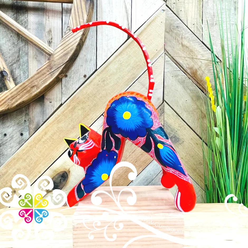 Medium Stretching Cat Alebrije- Handcarve Wood Decoration Figure