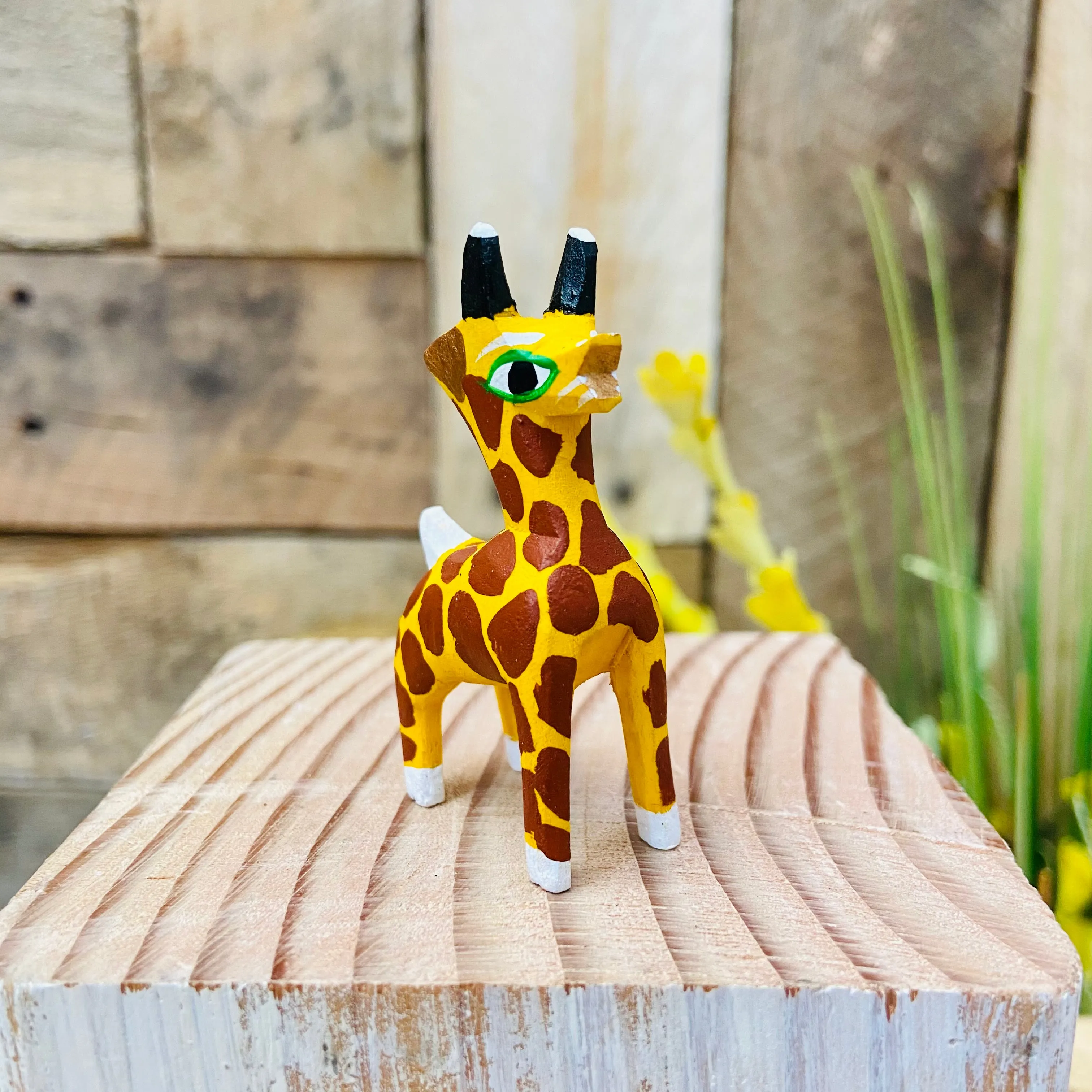 Mini Giraffe Alebrije Handcarve Wood Decoration Figure