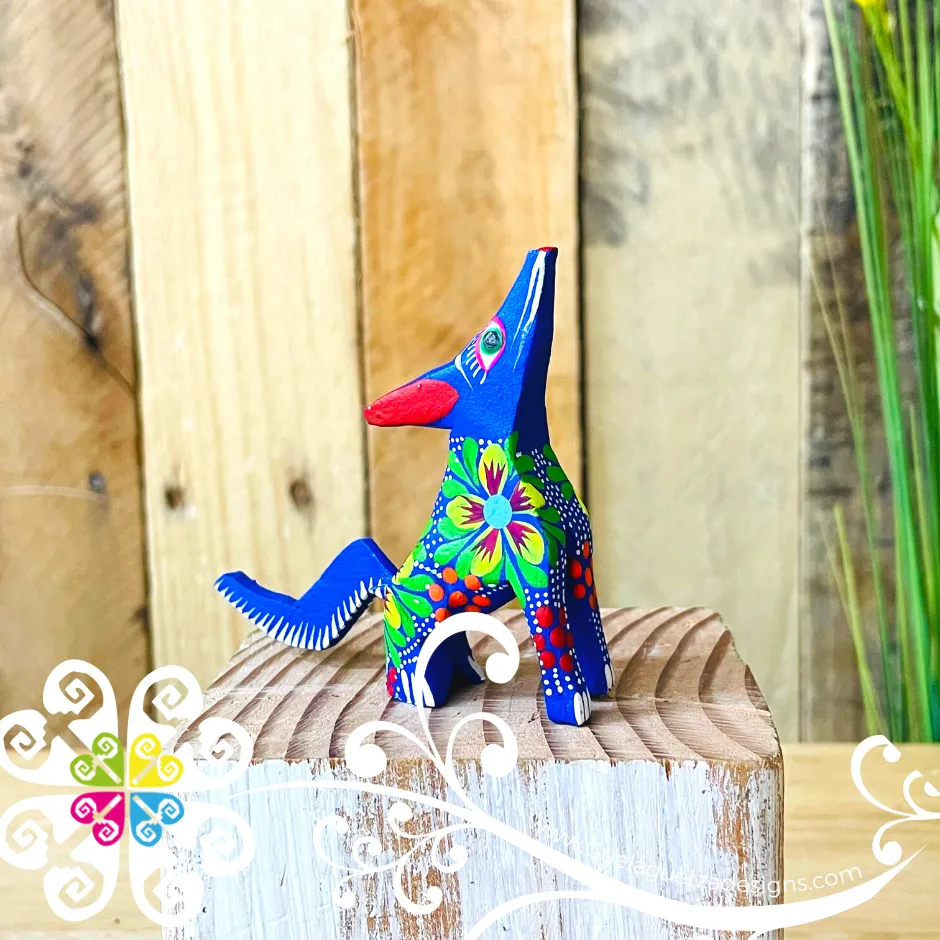 Mini Wolf Alebrije Handcarve Wood Decoration Figure