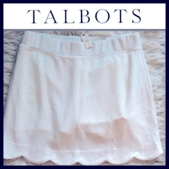 NWT T by Talbots Pique Scallop Edge Skort