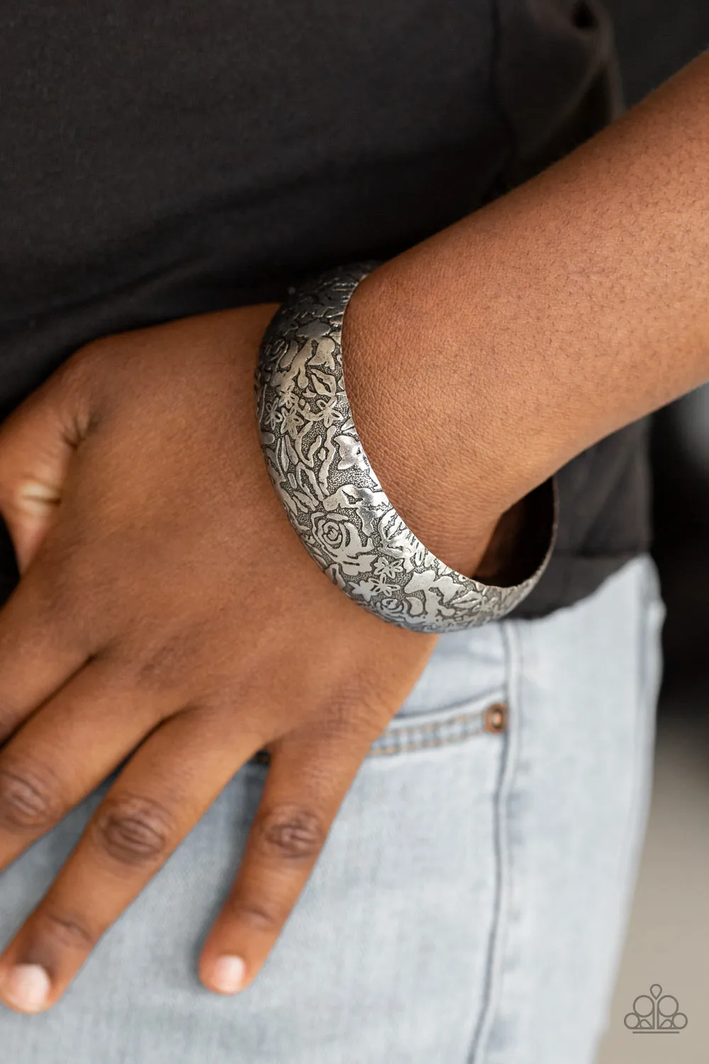 Paparazzi - Garden Villa - Silver Bracelet