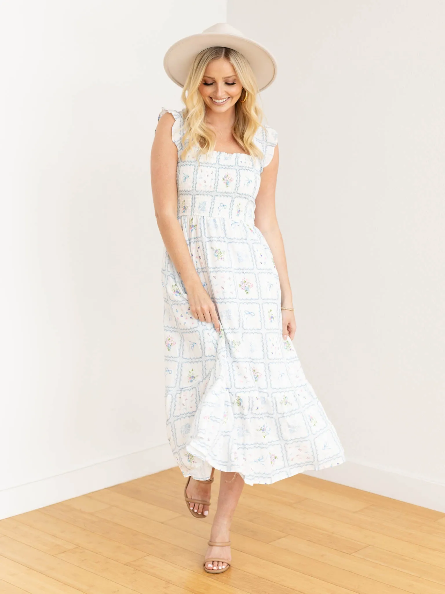 Smocked Pattern Detail Midi Dress
