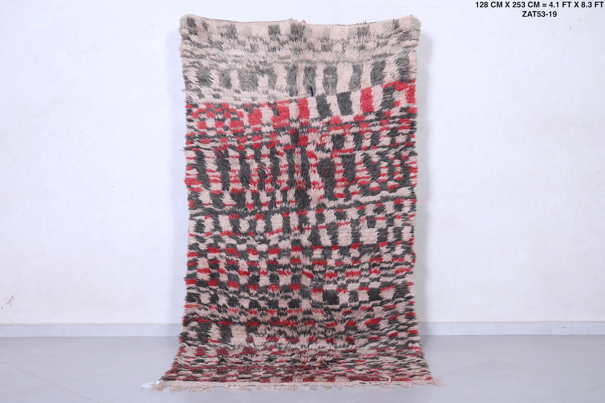 Vintage Handmade Berber Rug - Moroccan Beauty 4.1 X 8.3 FT