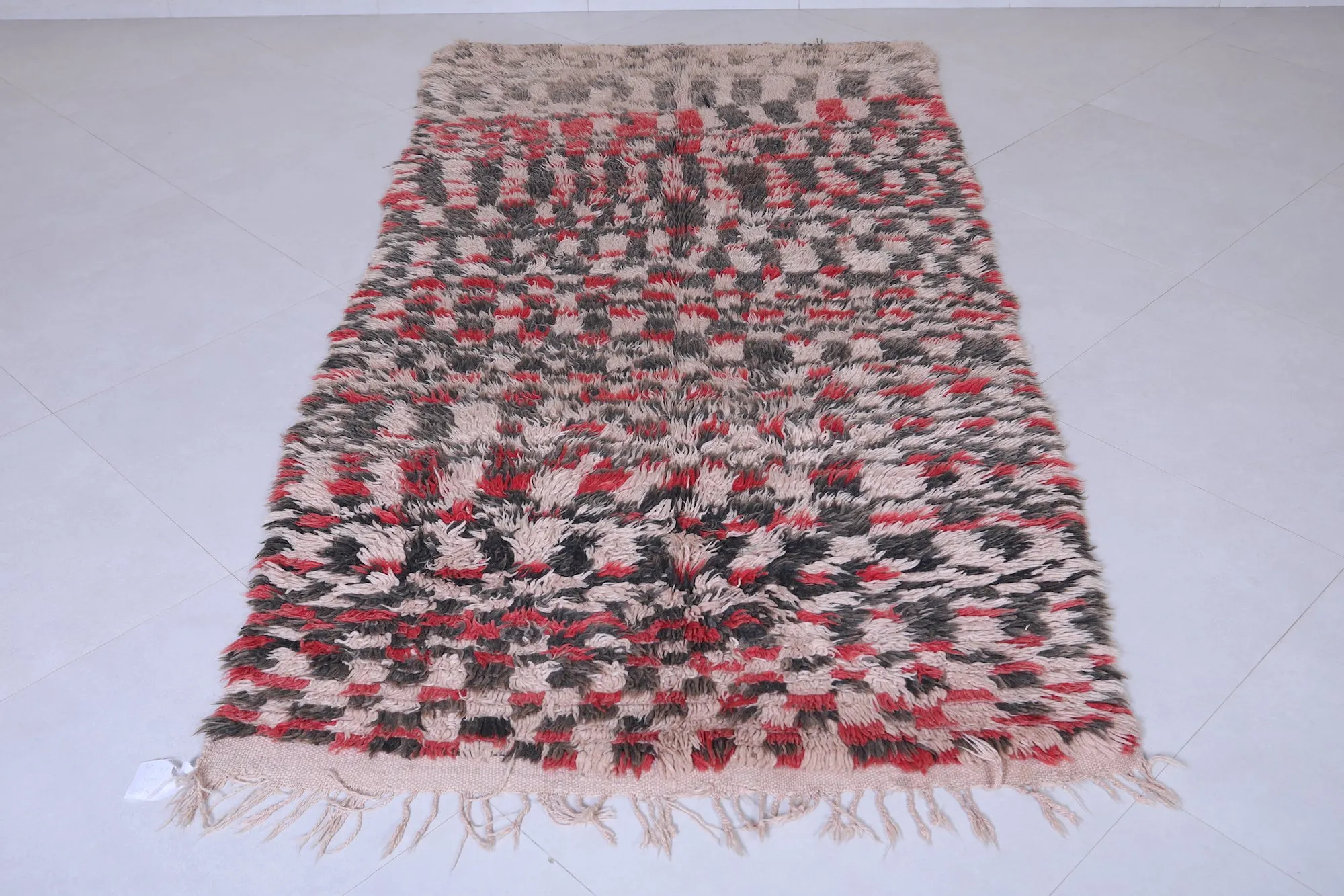 Vintage Handmade Berber Rug - Moroccan Beauty 4.1 X 8.3 FT