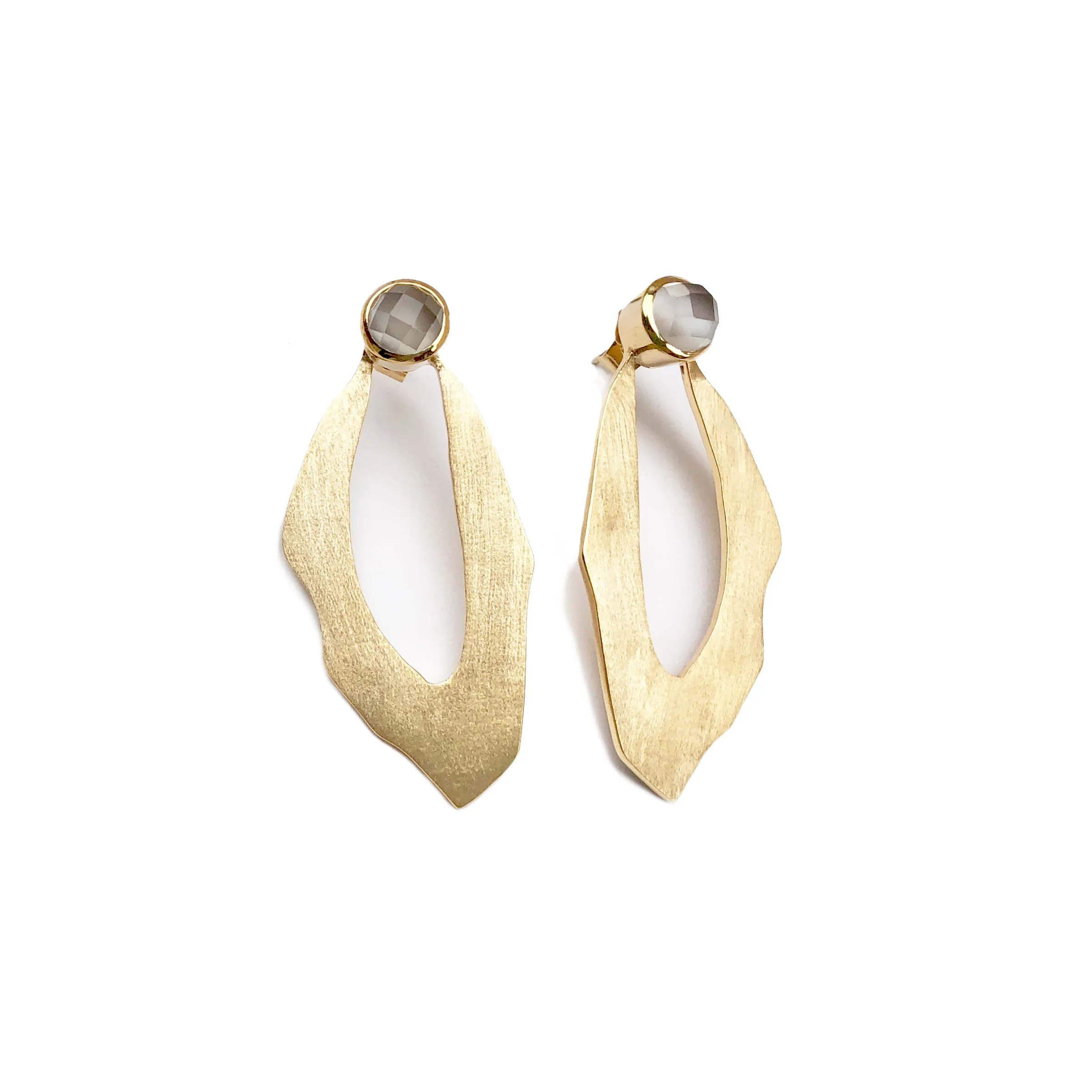 WADI EARRING IN 18K VERMEIL WITH MOONTSTONE
