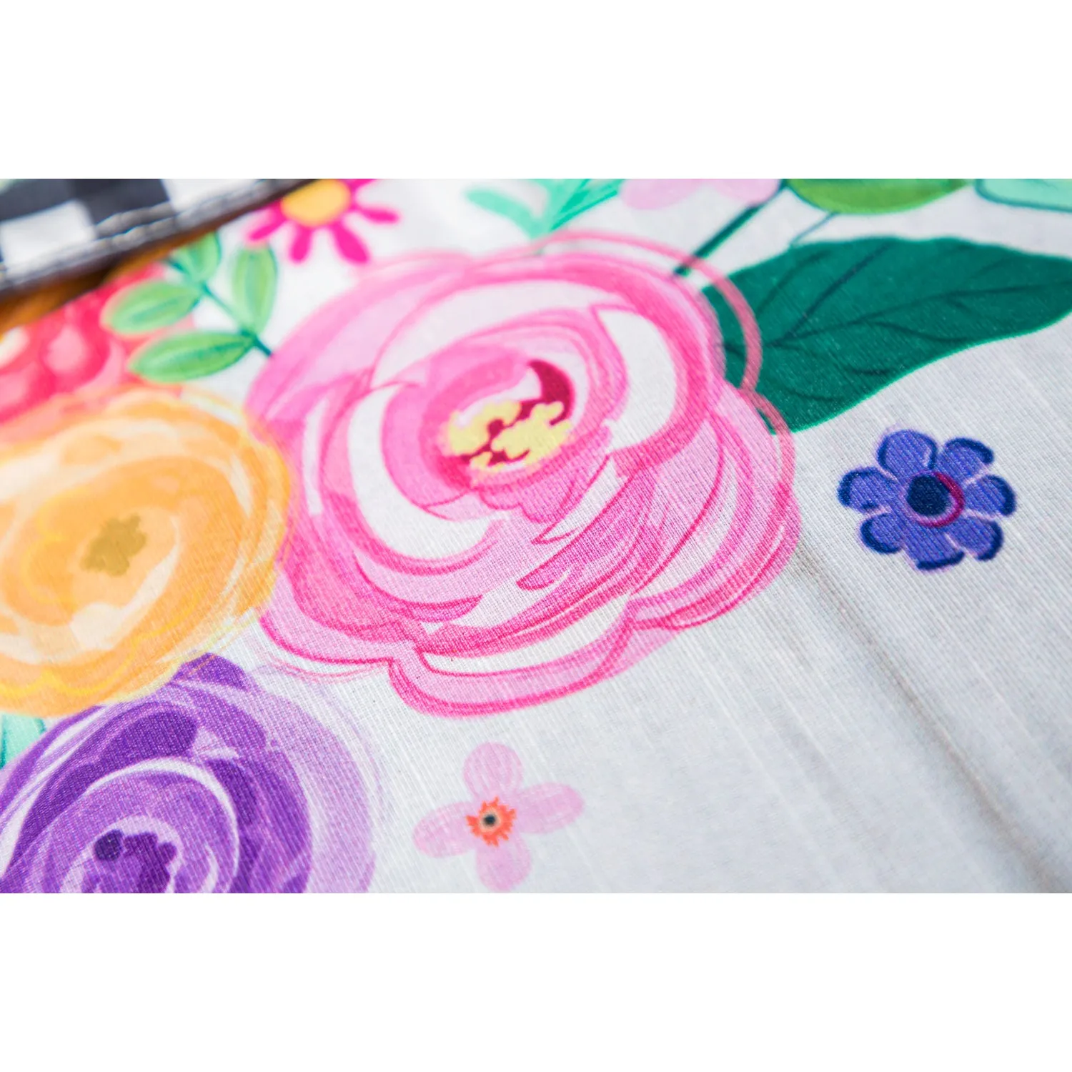 Wood  Backed Floral Garden Strié Flag,14t9711